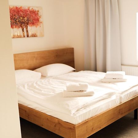 Golden Golem Hotel & Spa Praha Bagian luar foto
