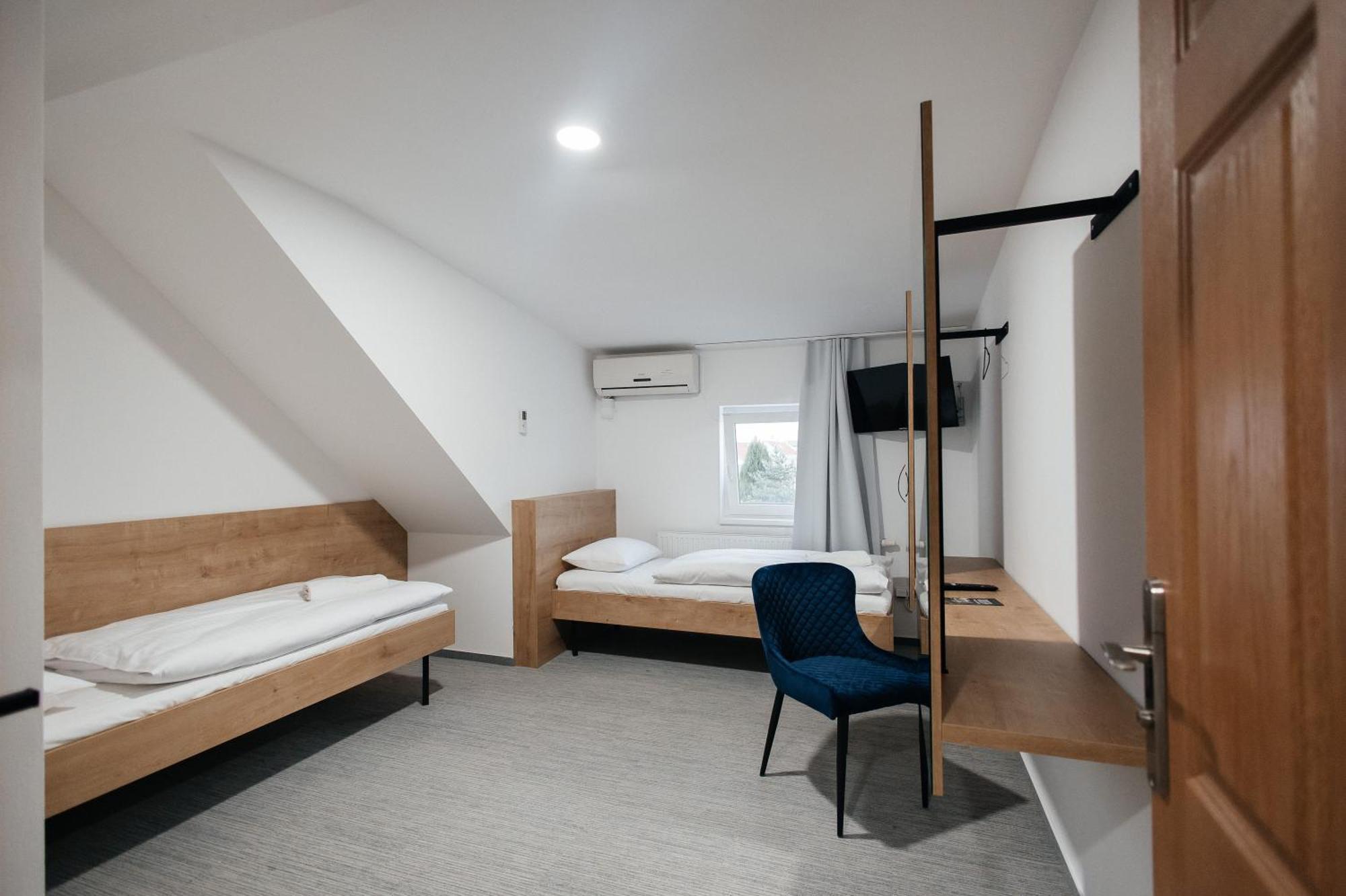 Golden Golem Hotel & Spa Praha Bagian luar foto