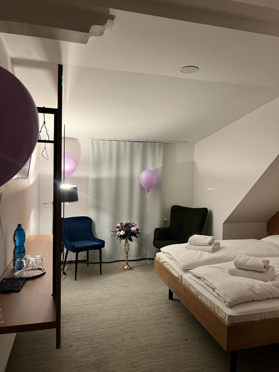 Golden Golem Hotel & Spa Praha Bagian luar foto